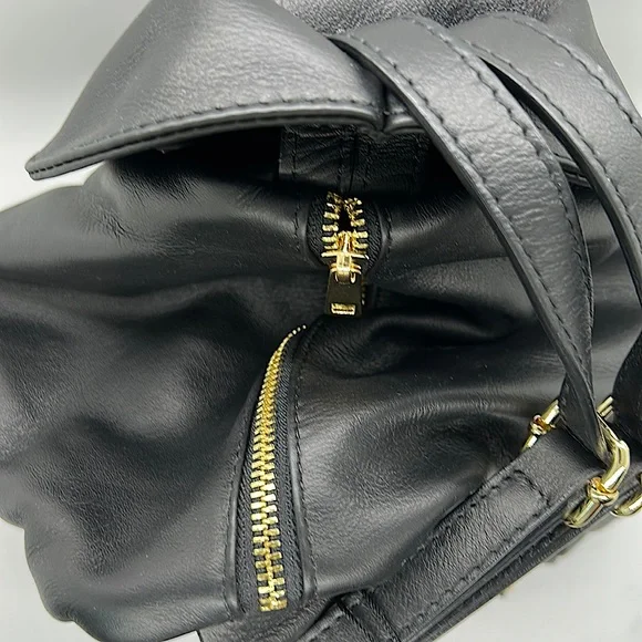 UNICA! Firenze NWT Luxurious Black Leather Backpack Bag ❤️❤️ - Picture 6 of 9